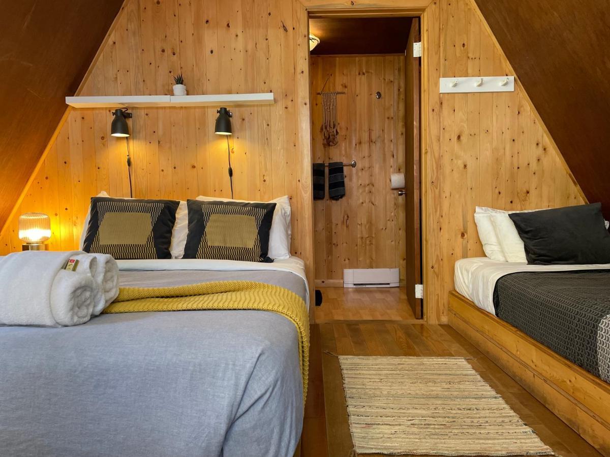 Au Sommet Du Fjord Hostel Sacre-Coeur Bagian luar foto